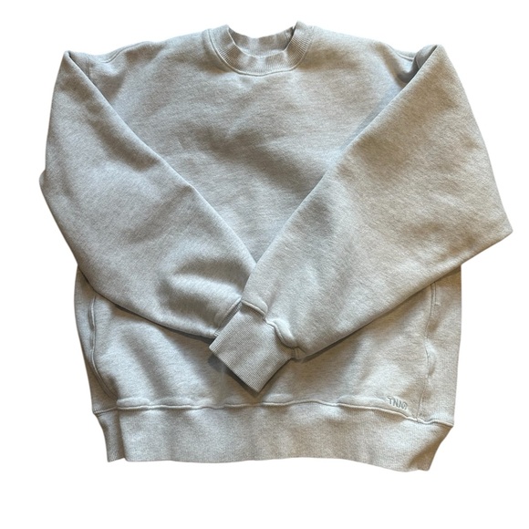 Aritzia TNA Sweatfleece Cozy Fleece Boyfriend Crew Sweatshirt Light Heather Grey - Picture 2 of 8